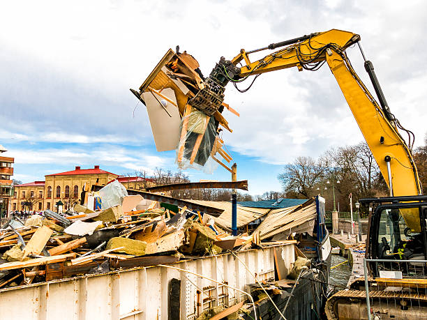 Best Construction Debris Removal  in Owensville, IN